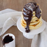 Pancakes mit Kokos und Schokolade