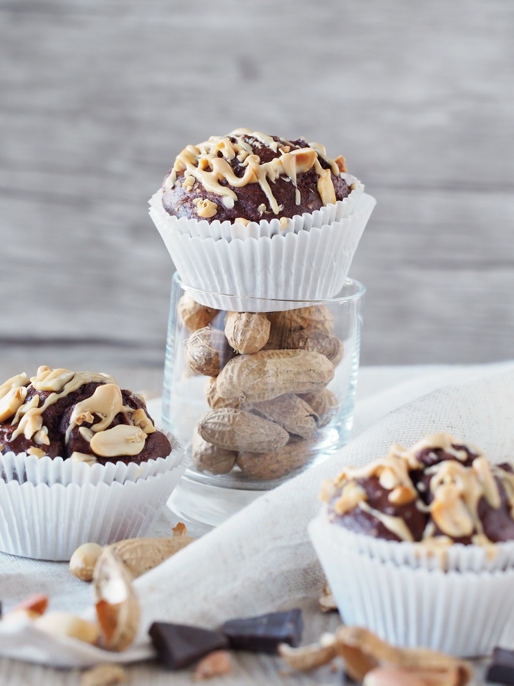 Schokoladen-Erdnuss-Muffins